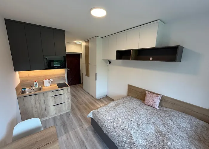 - ždáň Apartman *